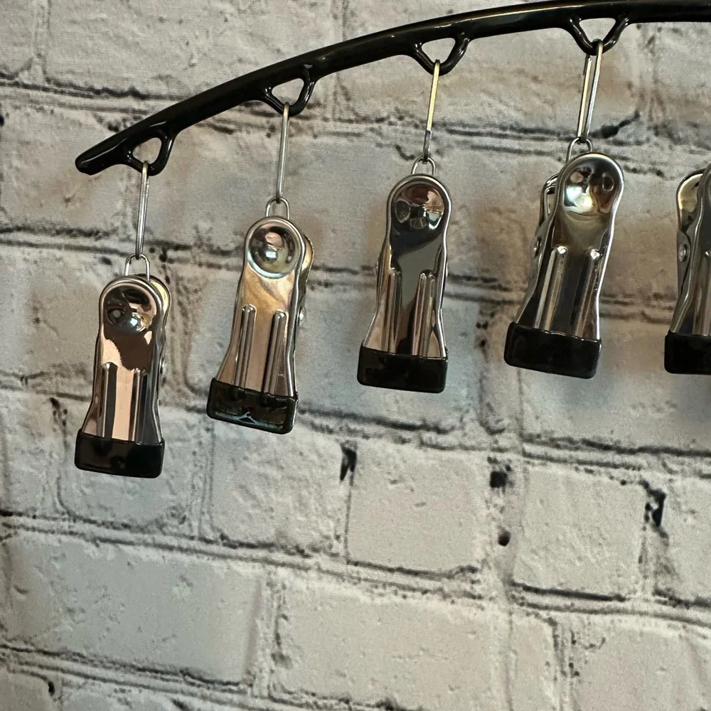 Black and Silver Yoga Pants Hanger
